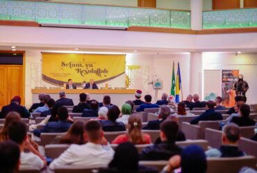 Selam, ya Resulallah: Dr. Almir Fatić održao prvo predavanje – Poslanik je uzor najbolji