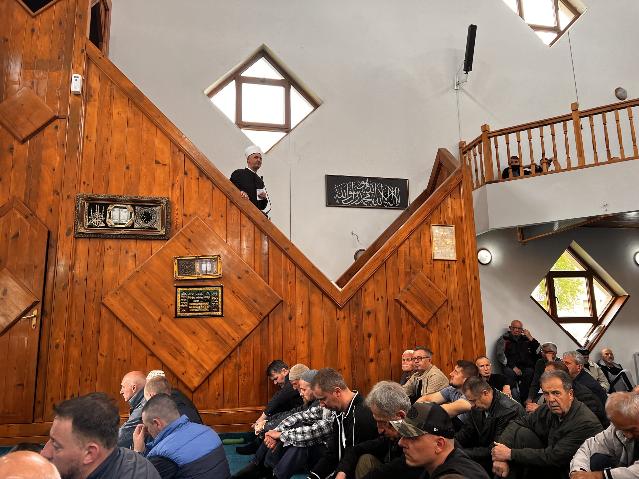 Glavni imam održao hutbu u Centralnoj džamiji u Hadžićima