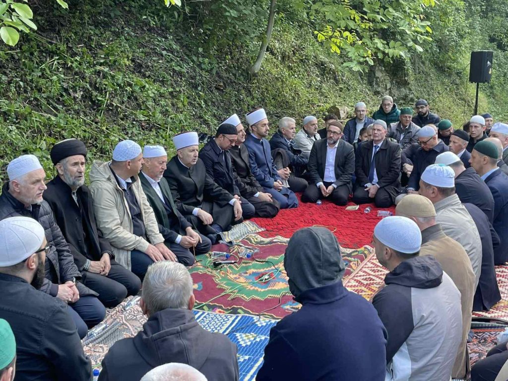 Manifestacija “Šejhova korija”: Dovom počinjemo i završavamo svoj život