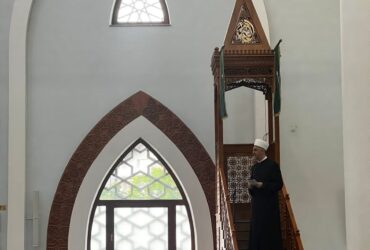 Bajram-namaz u Istiklal džamiji predvodio glavni imam dr. Abdulgafar Velić