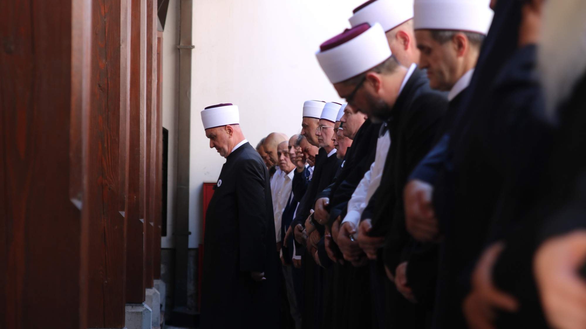 Reisul-ulema predvodio dženazu šejhu Halilu Brzini: Učitelji poput njega danas su nam nasušna potreba