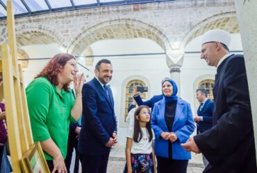 U Sarajevu otvorena izložba radova tezhiba poznate turske autorice Ebru Karahan Dalbas