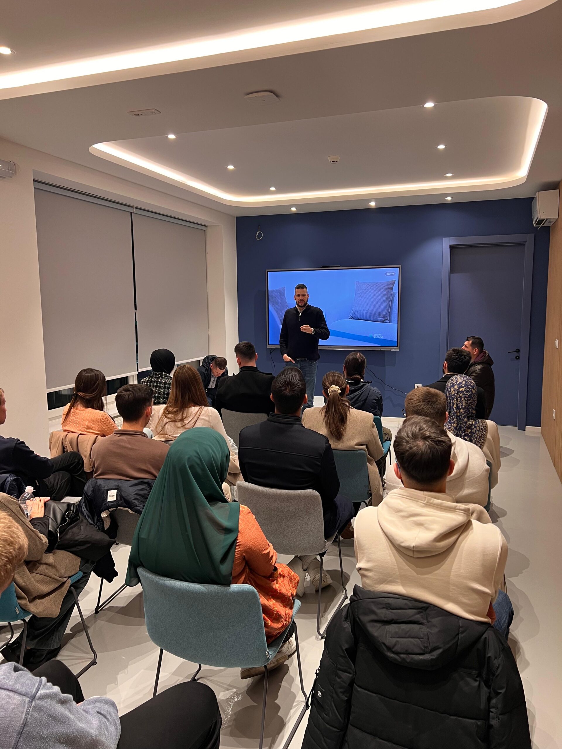 Mreža mladih: U mjesecu novembru realiziran ciklus razgovora “Mladi i Domovina”