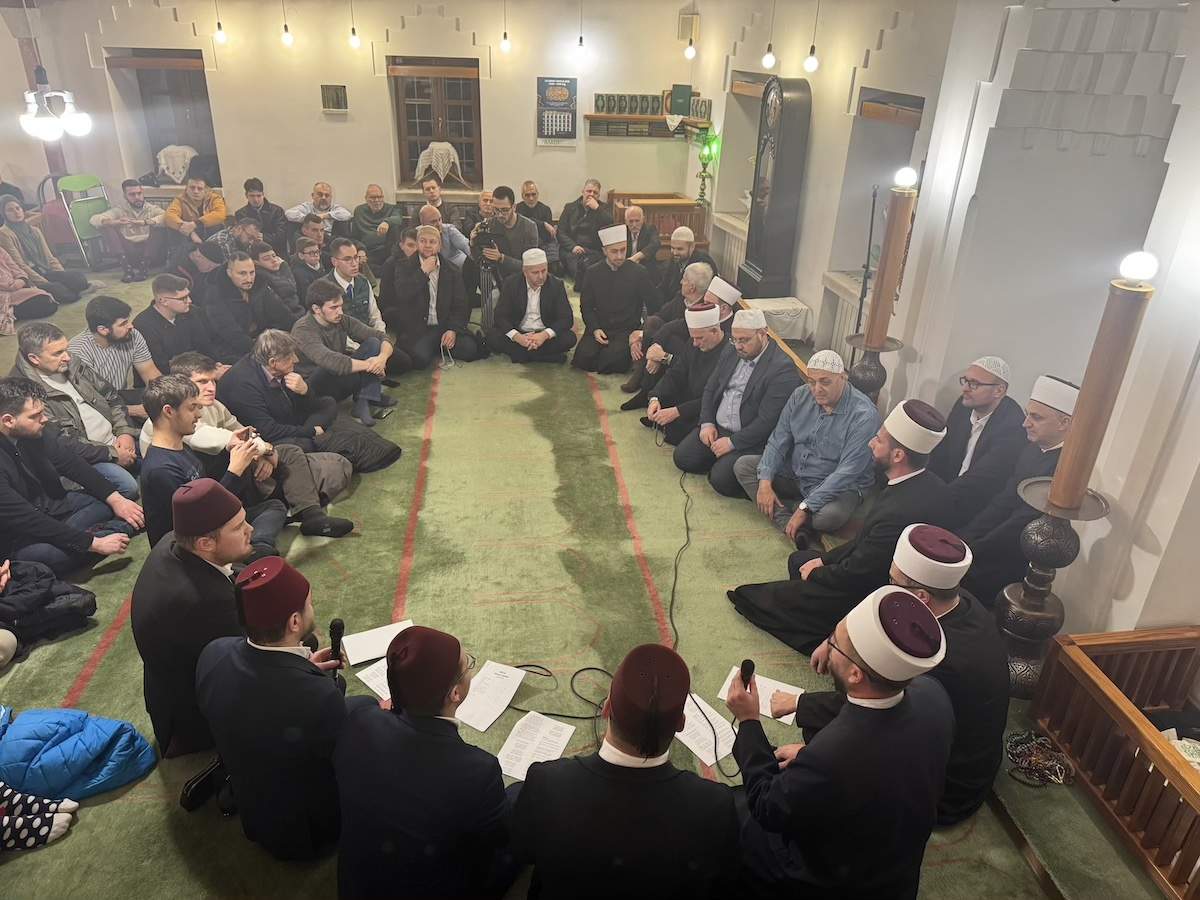 Centralni program MIZ Sarajevo povodom Lejletur-regaiba održan u Bakijskoj džamiji