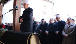 Klanjana dženaza profesoru Orhanu Bajraktareviću: Nije se dao ukalupiti u zadane obrasce ponašanja