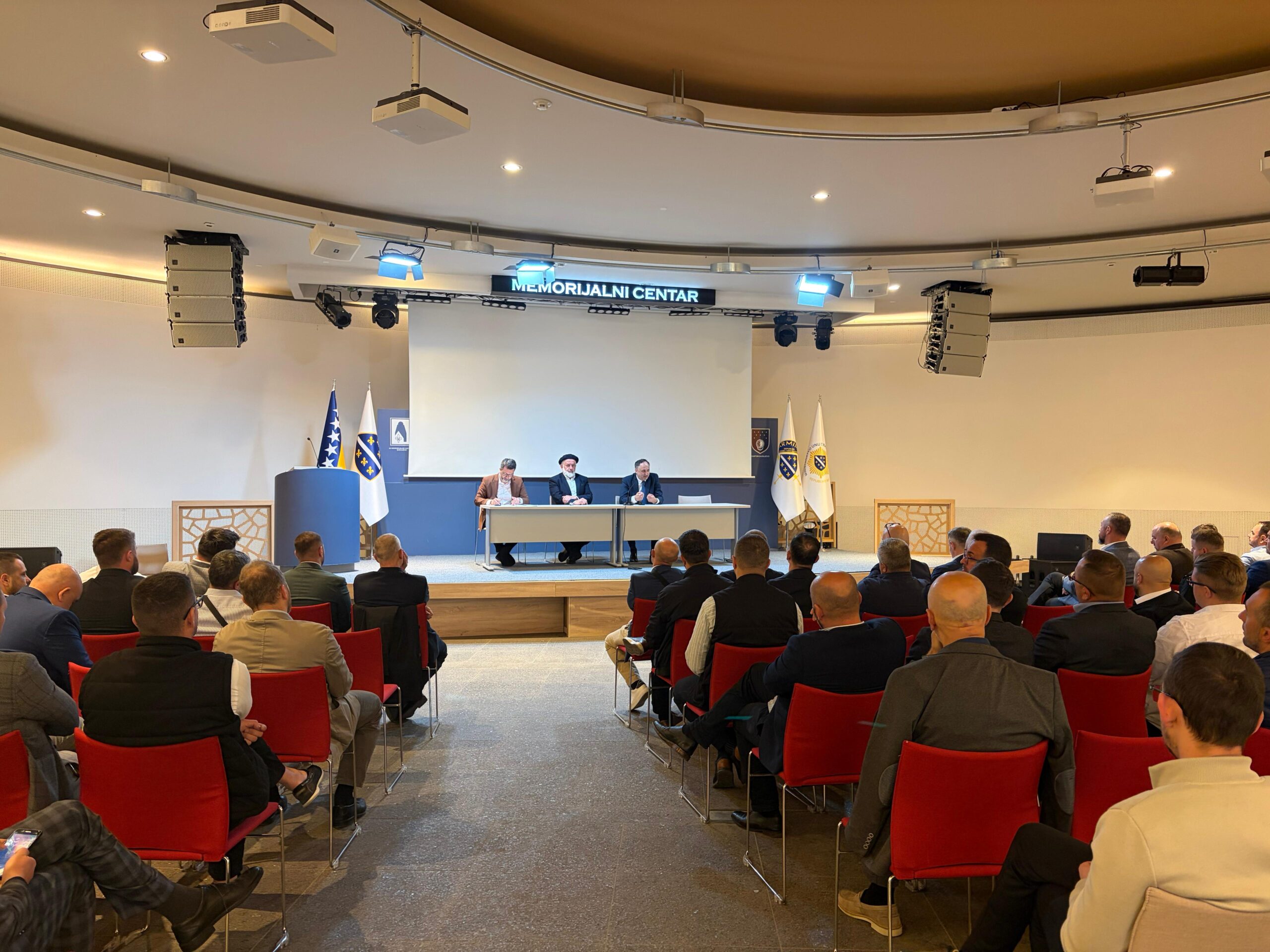 Održan redovan seminar za imame u Memorijalnom centru na Kovačima
